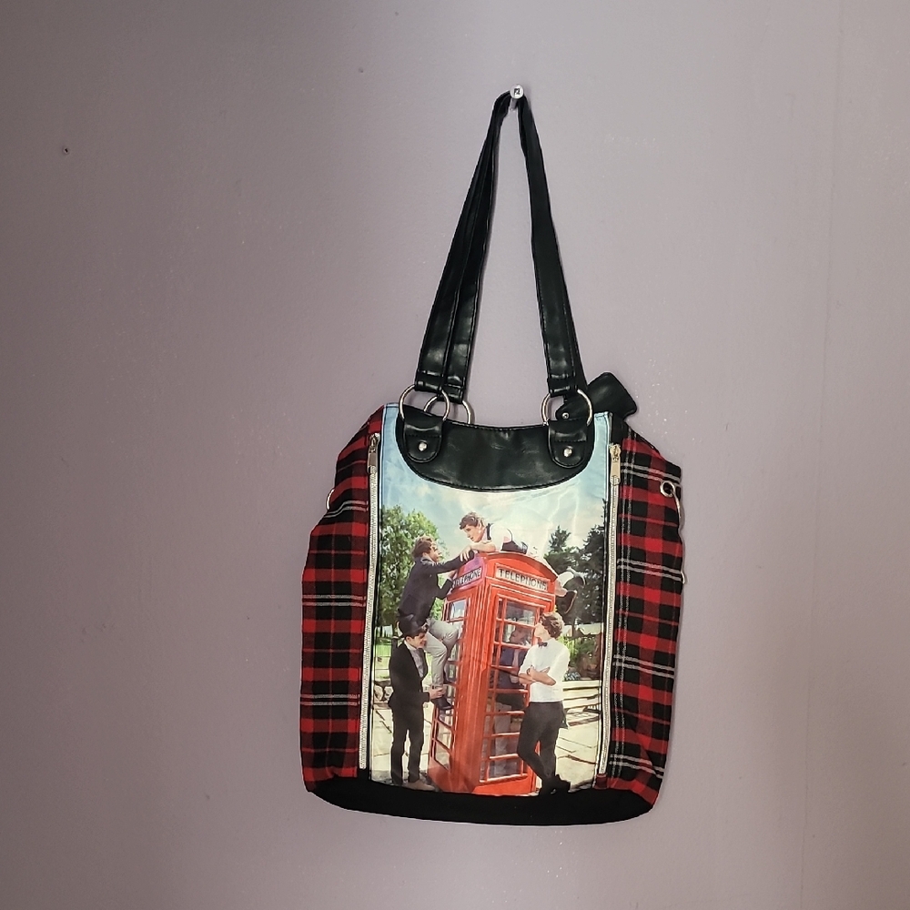 Trendy Black and Red Plaid Tote Bag